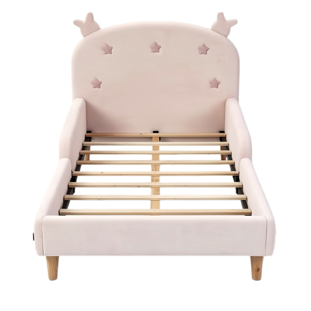 Moderne kinderbed met schattige oorranden en houten lattenbodem